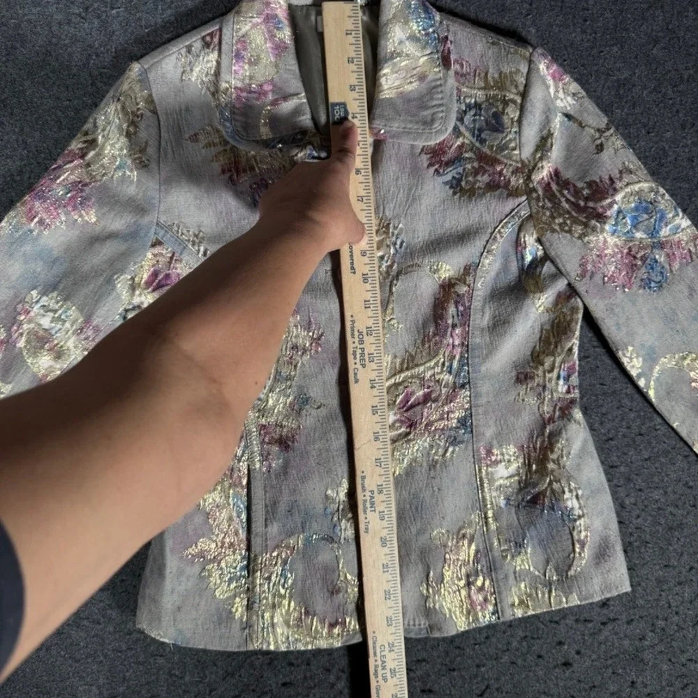 Chicos Brocade Blazer Jacket Size 0 Metallic Floral Tapestry Button‎ Front Grey